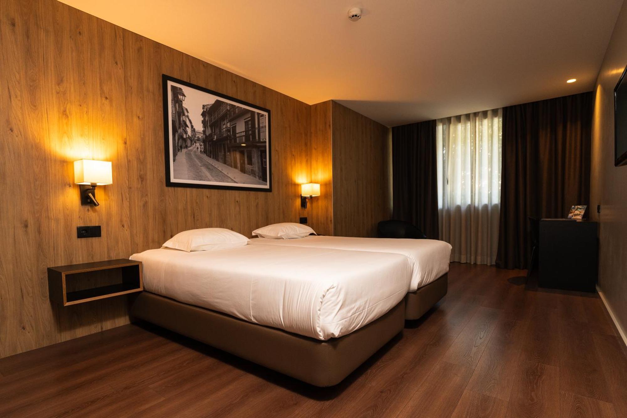 Hotel Fundador Guimaraes Luaran gambar