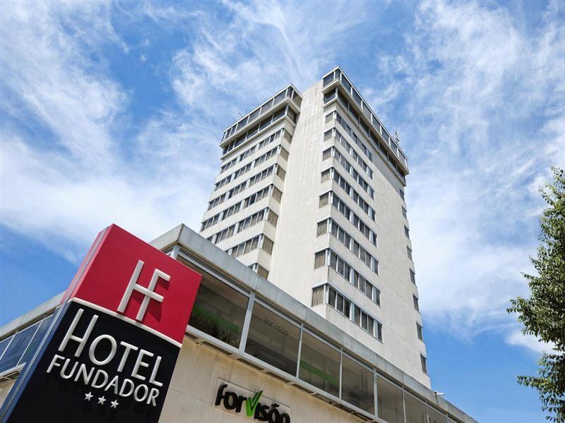 Hotel Fundador Guimaraes Luaran gambar